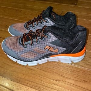 boys fila tennis shoes